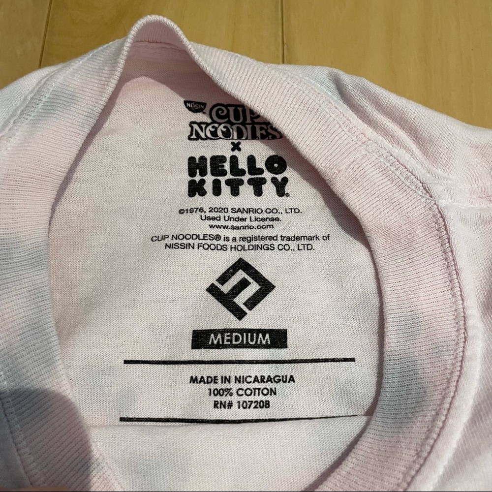 New hello kitty crop top - Picture 5 of 5